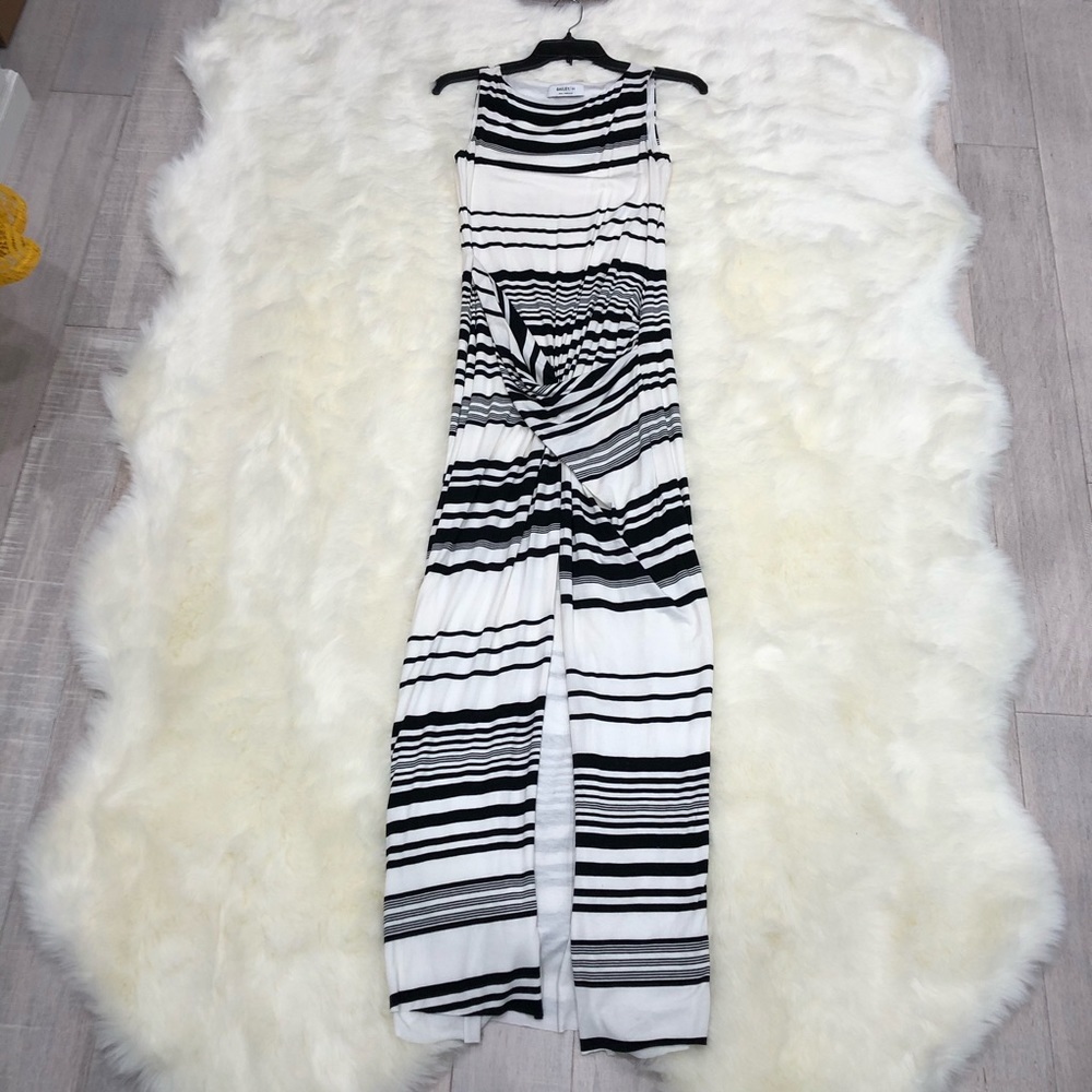Front Slit Maxi Dress New w/o tag.